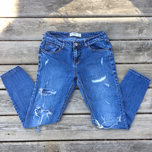 Distressed Jeans - Picture 1 of 8